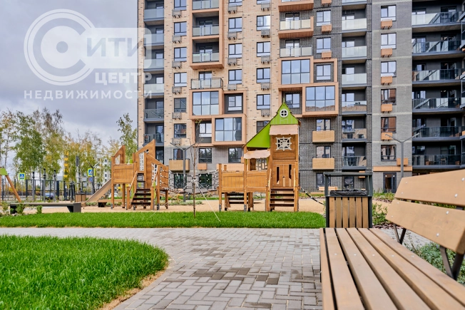 Купить двухкомнатную квартиру на улице 20-летия Октября в Воронеже. Вариант № 119579, 8, площадь - квм, цена 8334428 рублей