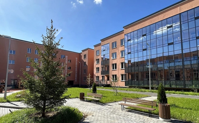 Купить однокомнатную квартиру в новостройках в ЖК Любоград в Стрельне в Санкт-Петербурге. Вариант № 6866335, 6, площадь -  квм, цена 8736507 рублей