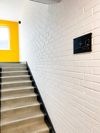 Купить трехкомнатную квартиру в Микрорайоне 5-й в Вологде. Вариант № 88651, 9, площадь -  квм, цена 11420000 рублей