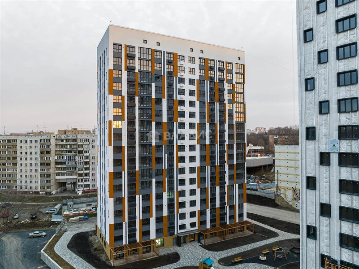 ЖК "1-й на Есенина" в Новосибирске — фото 1