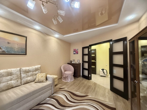 Купить однокомнатную квартиру в Волгограде. Вариант № 14446, 13, площадь -  квм, цена 6300000 рублей