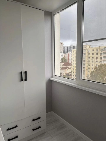 Купить трехкомнатную квартиру в Ростовской области. Вариант № 7590424, 13, площадь -  квм, цена 12800000 рублей