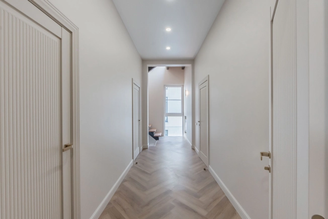 Купить дом в Москве. Вариант № 9823242, 13, площадь - квм, цена 35000000 рублей