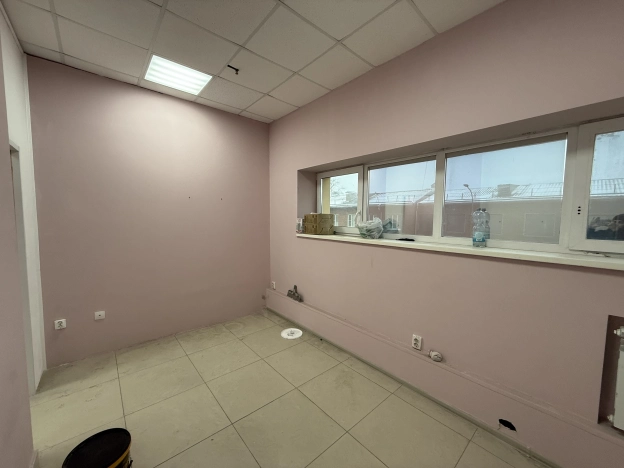 Снять коммерческую недвижимость в Рыбинске. Вариант № 9960959, 4, площадь -  квм, цена 19200 рублей