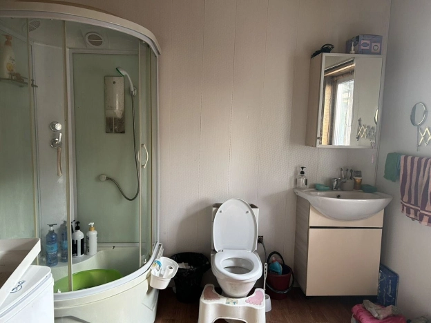 Купить дом на улице Административная в Иркутской области. Вариант № 8395455, 3, площадь -  квм, цена 4300000 рублей