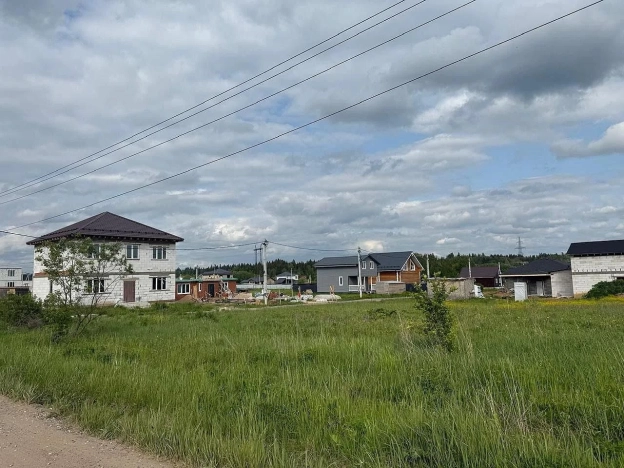 Купить земельный участок в Москве. Вариант № 10005742, 0, площадь -  квм, цена 2400000 рублей