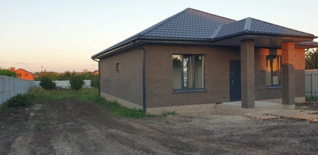 Купить дом на улице Везельская в Белгороде. Вариант № 5498114, 4, площадь -  квм, цена 8600000 рублей