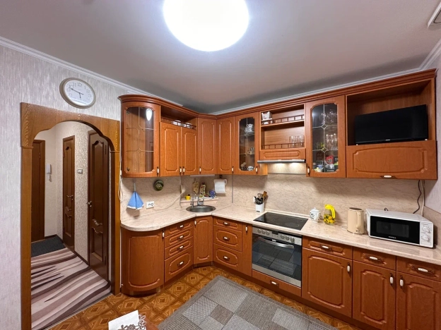 Купить однокомнатную квартиру в районе Приморский в Санкт-Петербурге. Вариант № 7588354, 4, площадь -  квм, цена 9399000 рублей