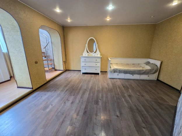 Купить двухкомнатную квартиру у метро Девяткино в Санкт-Петербурге. Вариант № 7276440, 16, площадь -  квм, цена 15490000 рублей