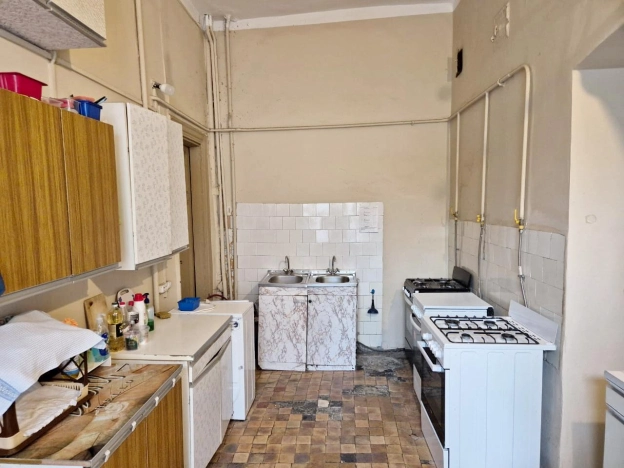 Купить квартиру в Москве. Вариант № 8668740, 8, площадь -  квм, цена 120000000 рублей