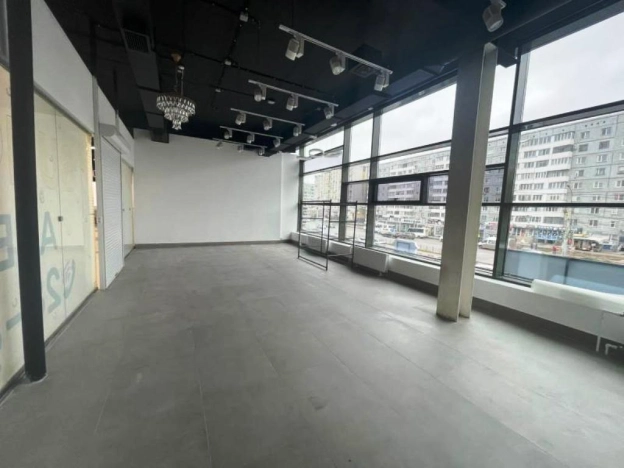 Снять коммерческую недвижимость в Омске. Вариант № 3332891, 6, площадь -  квм, цена 42450 рублей