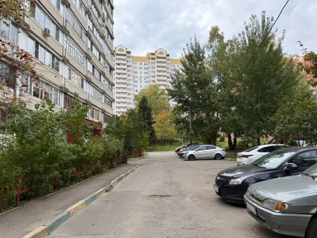 Купить однокомнатную квартиру на вторичке в Московской области. Вариант № 6735225, 28, площадь -  квм, цена 6500000 рублей