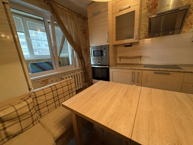 Купить квартиру у метро Площадь Маркса в Новосибирске. Вариант № 10840962, 4, площадь - квм, цена 6200000 рублей