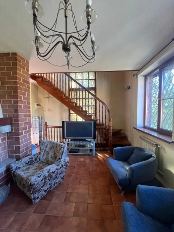 Купить дом на улице Гаккеля в Ростове-на-Дону. Вариант № 3298006, 5, площадь -  квм, цена 9200000 рублей