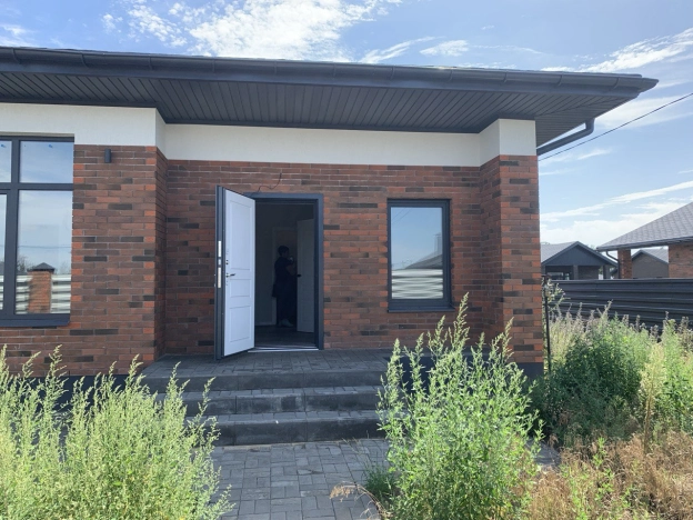 Купить дом в Воронеже. Вариант № 1301050, 2, площадь -  квм, цена 14000000 рублей