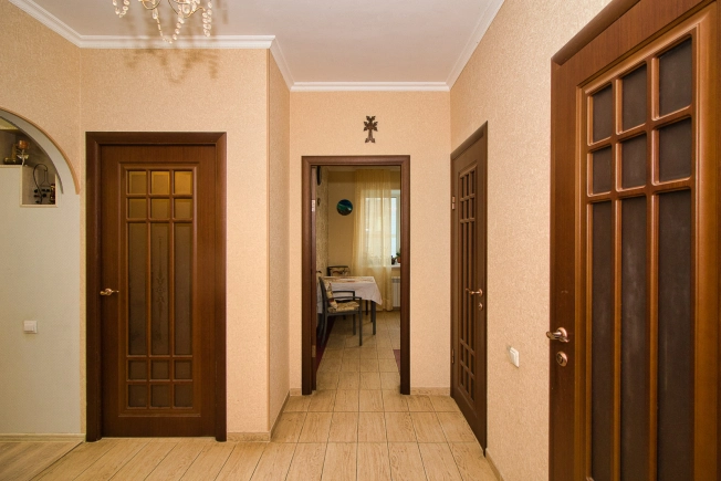 . Вариант № 8621893, 33, площадь - 63.4 квм, цена 12000000.0000 рублей