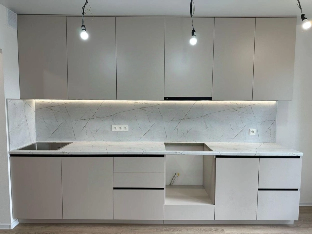 Купить квартиру в Москве. Вариант № 8999756, 4, площадь - квм, цена 25300000 рублей