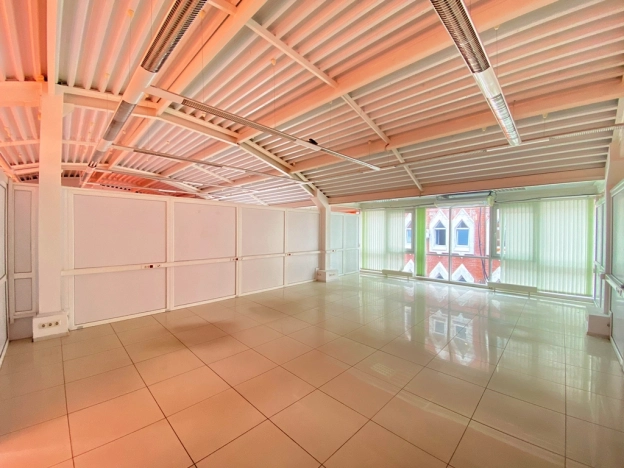 Купить офисы в Омске. Вариант № 3204, 4, площадь -  квм, цена 24900000 рублей