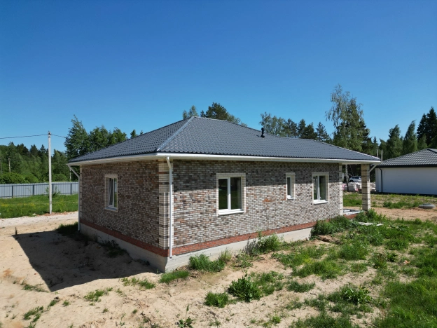 Купить дом на улице Дачная в Калуге. Вариант № 19695, 5, площадь -  квм, цена 8500000 рублей