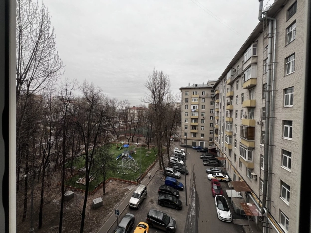 Купить квартиру у метро Нагорная в Москве. Вариант № 30527, 33, площадь - квм, цена 30000000.0000 рублей