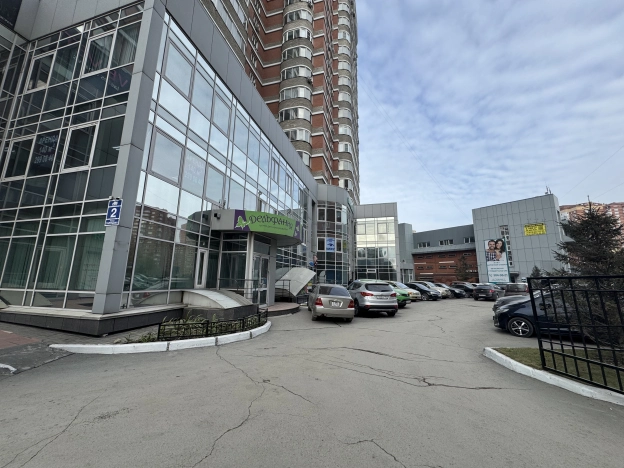 Снять коммерческую недвижимость в Новосибирске. Вариант № 8167826, 0, площадь -  квм, цена 60000 рублей