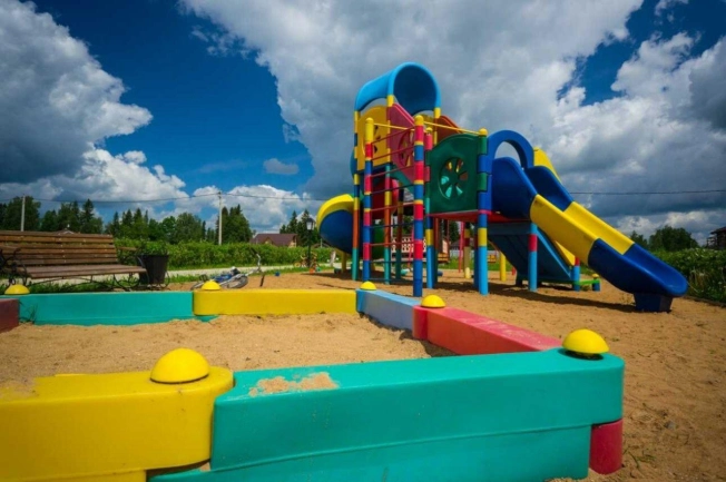 Купить дом в Москве. Вариант № 9238734, 8, площадь - квм, цена 13500000 рублей