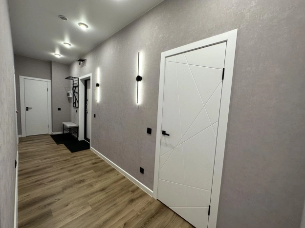 Снять квартиру у метро Площадь Гарина-Михайловского в Новосибирске. Вариант № 8909270, 14, площадь -  квм, цена 80000 рублей