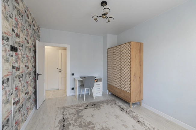 Купить двухкомнатную квартиру на вторичке в Мытищах. Вариант № 13269, 18, площадь -  квм, цена 9300000 рублей