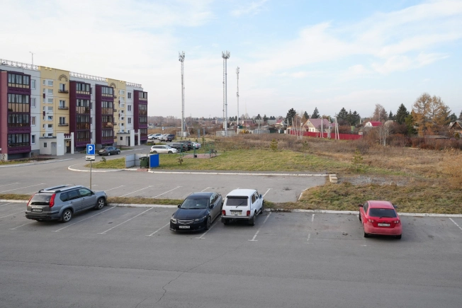 Купить однокомнатную квартиру в Омске. Вариант № 8464559, 13, площадь -  квм, цена 3950000 рублей