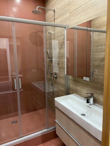 Купить квартиру в Москве. Вариант № 9687332, 9, площадь -  квм, цена 17990000 рублей