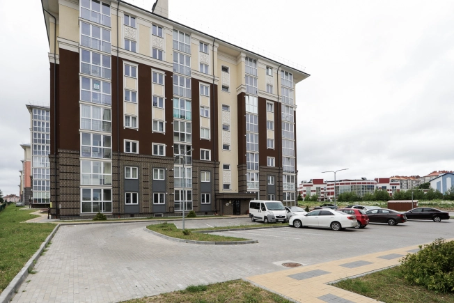 Купить однокомнатную квартиру на улице Майский проезд в Светлогорске. Вариант № 45486, 43, площадь -  квм, цена 7950000 рублей