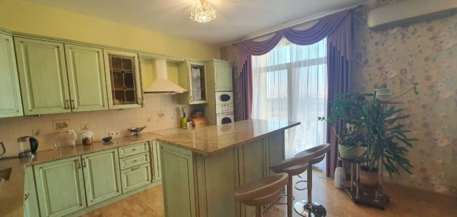 Купить квартиру в Москве. Вариант № 8694853, 0, площадь - квм, цена 36900000 рублей