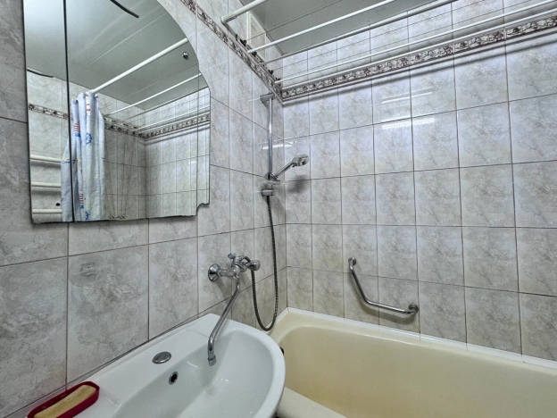 Купить двухкомнатную квартиру на вторичке у метро Проспект Просвещения в Санкт-Петербурге. Вариант № 54163, 23, площадь -  квм, цена 8990000 рублей