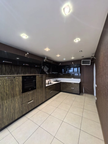 Купить трехкомнатную квартиру на вторичке в Микрорайоне Чернево-2, Красногорск в Красногорске. Вариант № 10531064, 0, площадь - квм, цена 12500000 рублей