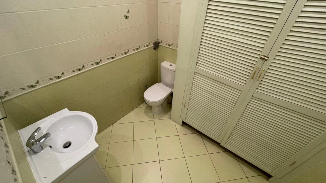 Купить многокомнатную квартиру у метро Волгоградский проспект в Москве. Вариант № 10058287, 35, площадь -  квм, цена 18800000 рублей