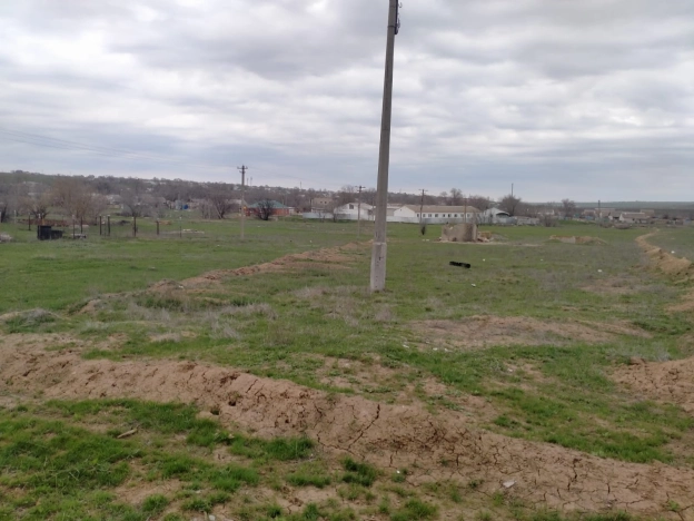 Купить земельный участок на улице Заречная в Республике Калмыкия. Вариант № 8580, 0, площадь -  квм, цена 360000 рублей