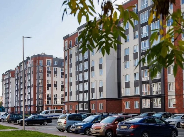 Купить однокомнатную квартиру в ЖК Родина в Калининграде. Вариант № 7096, 18, площадь -  квм, цена 5500000 рублей