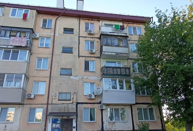 Купить трехкомнатную квартиру в Приморском крае. Вариант № 1343474, 15, площадь -  квм, цена 4750000 рублей