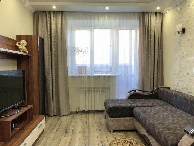 Купить однокомнатную квартиру в Омске. Вариант № 14967, 1, площадь -  квм, цена 4950000 рублей