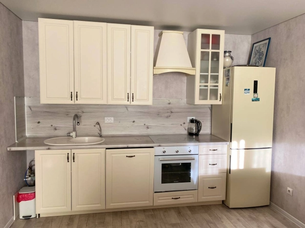 Снять квартиру в Тобольске. Вариант № 9809293, 12, площадь -  квм, цена 65000 рублей