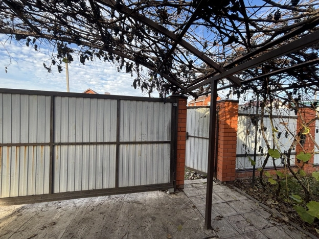 Купить дом в Курской области. Вариант № 54476, 40, площадь -  квм, цена 10750000 рублей