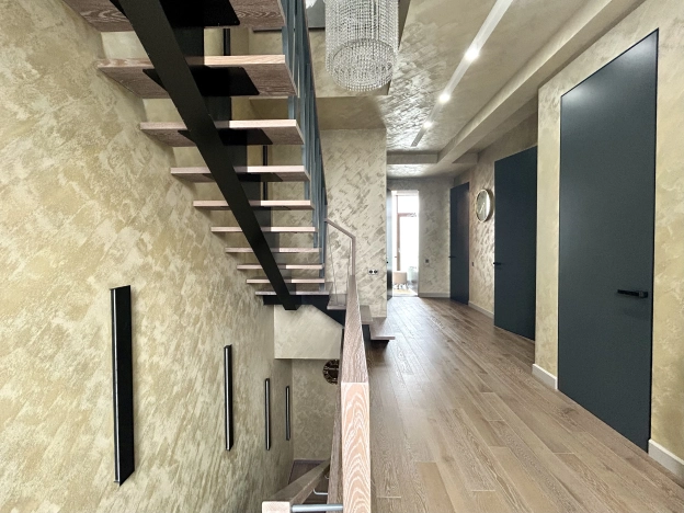 Купить таунхаус в Москве. Вариант № 26650, 17, площадь -  квм, цена 58000000 рублей