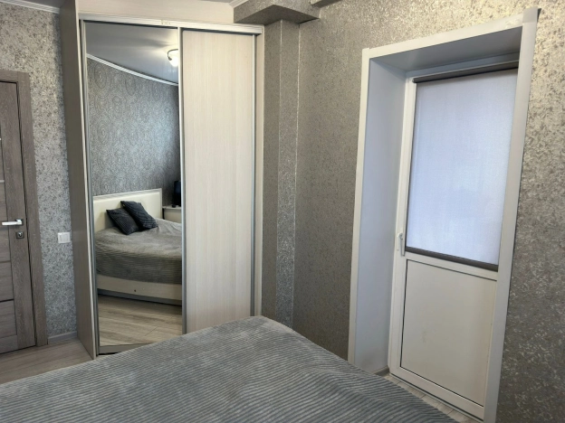 Купить трехкомнатную квартиру в Омске. Вариант № 6745480, 26, площадь -  квм, цена 8800000 рублей