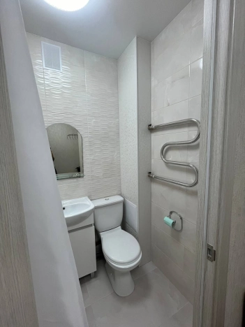 Купить квартиру в Кемерове. Вариант № 10467971, 4, площадь -  квм, цена 2700000 рублей