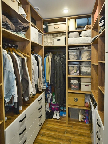 Купить двухкомнатную квартиру в районе Заельцовский в Новосибирске. Вариант № 3944463, 15, площадь -  квм, цена 14200000 рублей