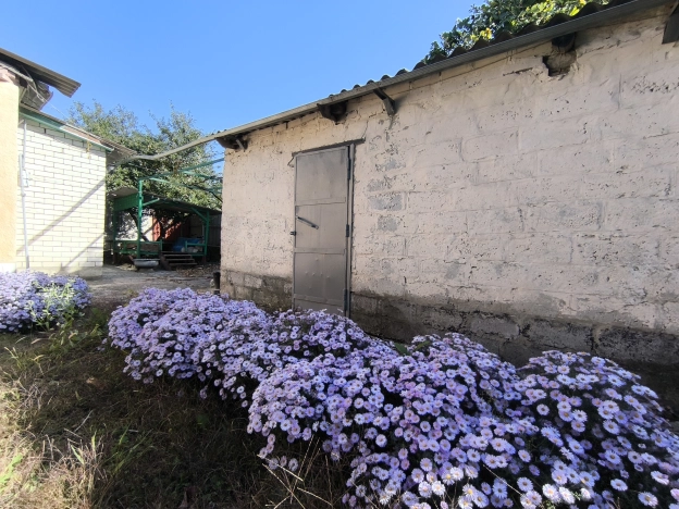 Купить дом на улице Везельская в Белгороде. Вариант № 6768580, 33, площадь -  квм, цена 5700000 рублей