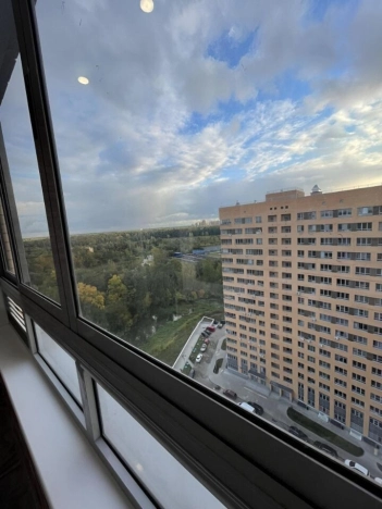 Купить однокомнатную квартиру на улице Кедрова в Москве. Вариант № 10245585, 9, площадь -  квм, цена 7700000 рублей