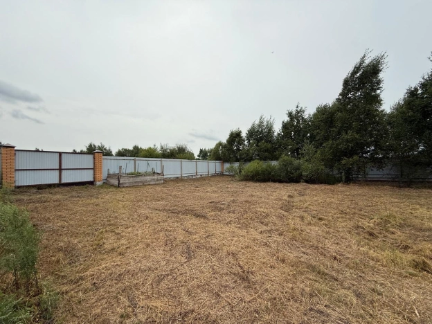 Купить земельный участок в Уссурийске. Вариант № 2461131, 0, площадь -  квм, цена 1700000 рублей