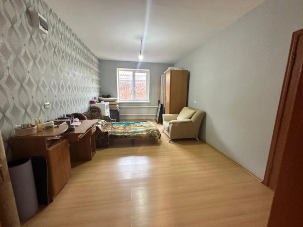 Купить дом в Элисте. Вариант № 48437, 9, площадь -  квм, цена 6100000 рублей