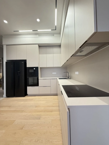 Купить квартиру в Москве. Вариант № 10247183, 11, площадь -  квм, цена 32000000 рублей